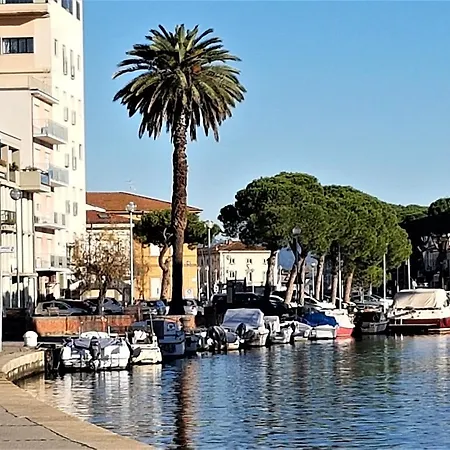 Апартаменти Historical By Seaside *