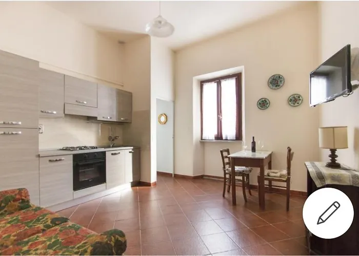 Historical By Seaside В'яреджо