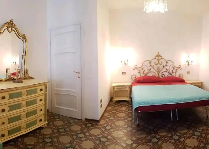 Historical By Seaside Апартаменти