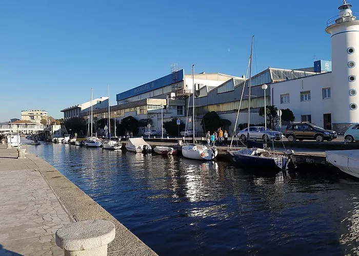 Historical By Seaside В'яреджо