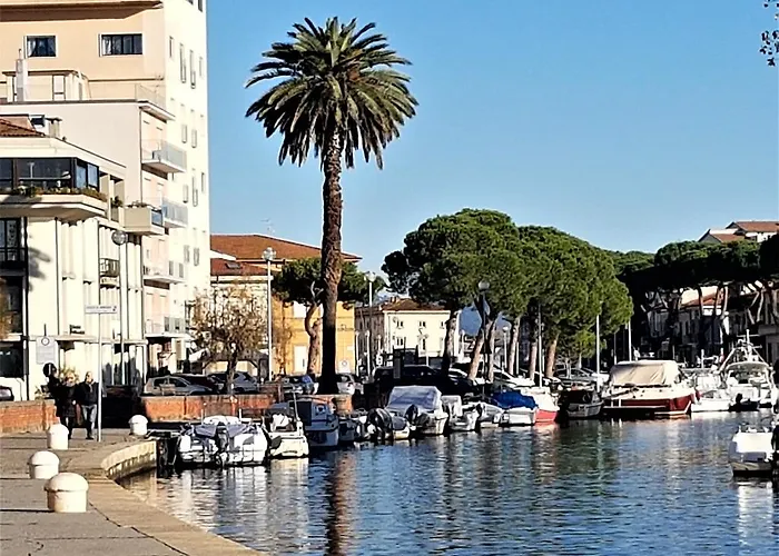 Апартаменти Historical By Seaside *