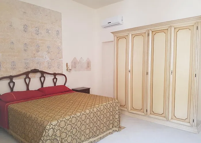 Historical By Seaside *