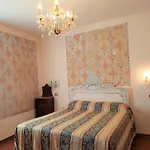 Apartment Historical By Seaside *