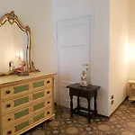 Apartment Historical By Seaside