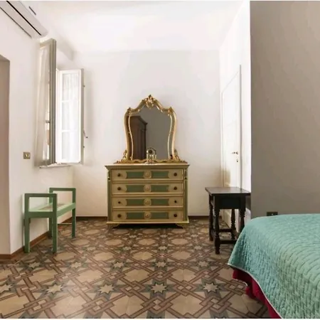 Apartment Historical By Seaside