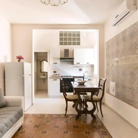 Apartment Historical By Seaside