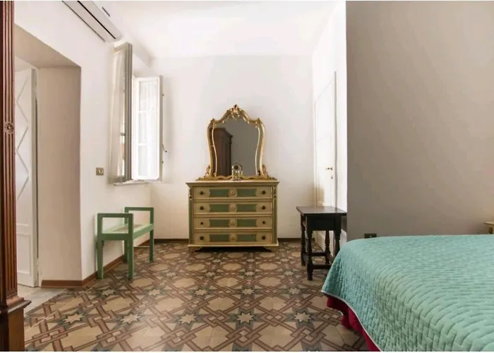 Daire Historical By Seaside