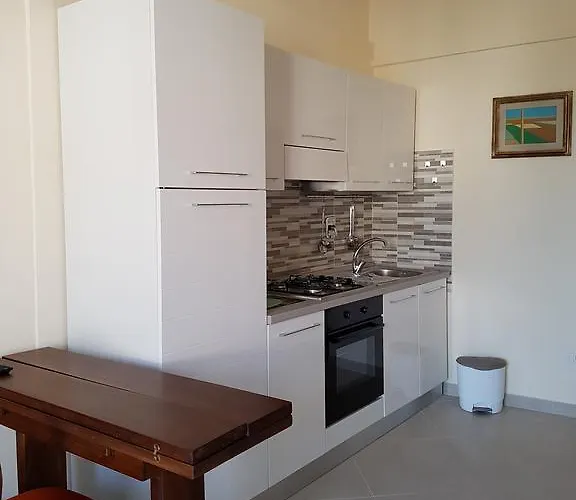 Historical By Seaside Daire